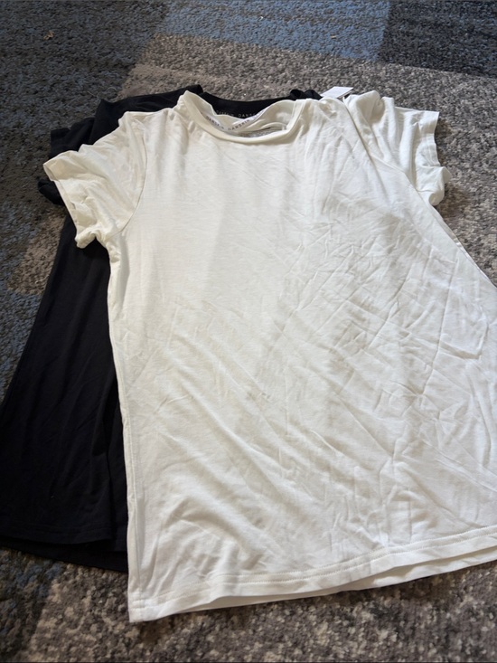 Danskin Tops - Danskin Short Sleeve Tees – White & Black